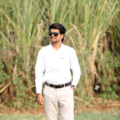Software Engineer,                                         
Bibliophile, Optimistic                                                   
वाचणारे विजयी होवोत ||