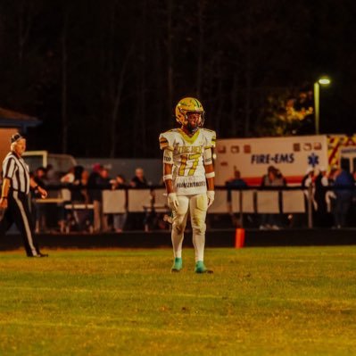 hov1kk_'s profile picture. 3.3 gpa C/O 2028 5’7 145lb ATH varsity cornerback/slot receiver@_WarriorNation1 📲 8046178432 https://t.co/cADHRf1fCB