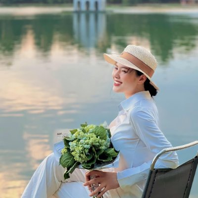 ✨Sống cuộc đời mình đam mê và không ngừng học hỏi
📈 Luôn tò mò về những điều mới mẻ từ mọi thứ