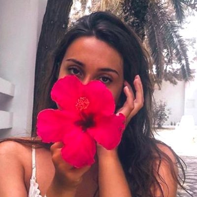DeboDomiDjeb's profile picture. Mon temps est précieux 👸🏻Offrande initiale : 20€ #FinDom #Moneymiss #Moneyslave #MoneyMistress Ce que je regarde chez un mec ? son compte en banque.