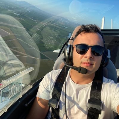 DemirezerSezer's profile picture. 