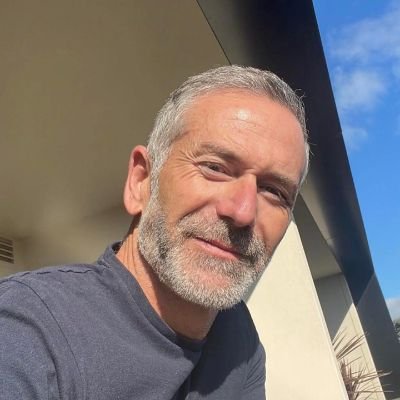 I'm a building construction engineer, I'm looking for a companion, love pets, allergic to cats, interested in old trains and planes