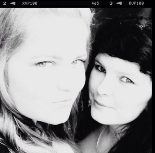 jayjay_ETFx's profile picture. Escape The Fate X Black Veil Brides X Pierce The Veil X Motionless In White X Get Scared X Asking Alexandria X Reece Mastin