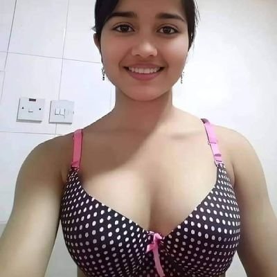 RubelMia735213's profile picture. 