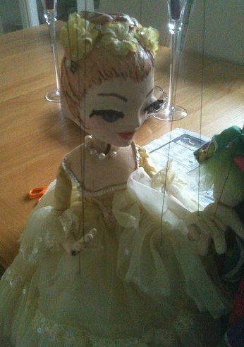 PrimaryPuppets's profile picture. SW based puppet shows, workshops and clowning.   Parties, Schools, festivals, drop me a line...