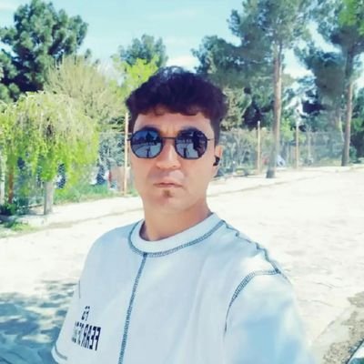 در زندگی دنبال رنجی باش که لذتش باقی بیماند
نه لذتی که رنجش باقی بیماند.