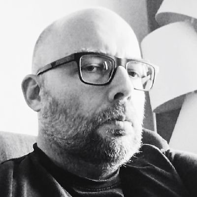 Kiedyś połowicznie krzemowy pracownik administracji publicznej. Obecnie eksportuję swoje doświadczenia do sektora energetycznego #profil_prywatny