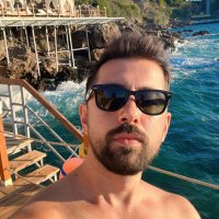 Hayri (@noluyozolum) 's Twitter Profile