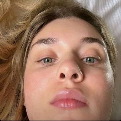 AmolegbeT's profile picture. I sparkle from the inside out