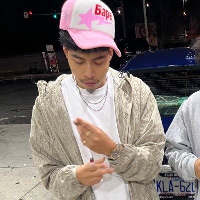 Fourpocketsblue's profile picture. 