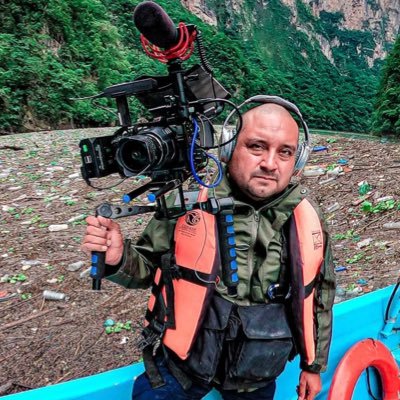 Cinematógrafo documentalista, Cristiano, amante de la naturaleza, esposo de Nancy y papá de Luciana 💕😍🥰