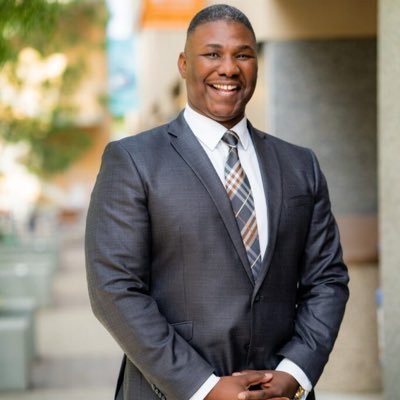 KennethBunk's profile picture. Gods glory before all others🙏🙌 Part time CFB analyst, full time dad. 
🐾Former Wingate University tailback. 🐾