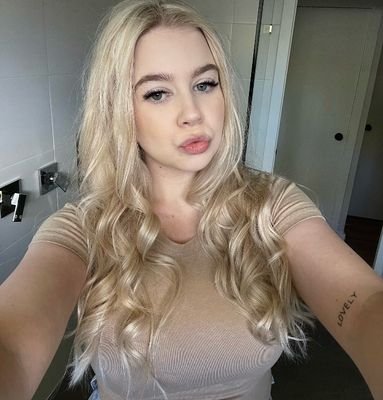 I'm a funny lady with a great sense of humor looking for someone to match my energy.
🌈