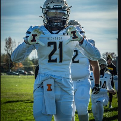 “Jigg” “Class of 27 |5’9| |173lb| Junior Rb On Varsity At Harlem Highschool email @lijiggstikesum35@icloud.com