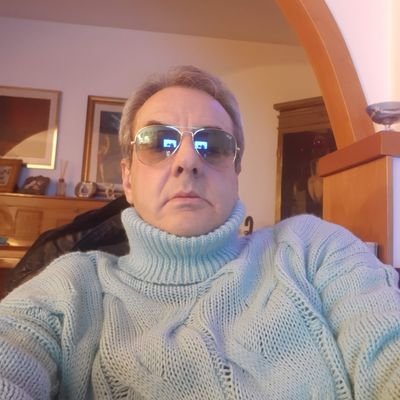 mi ritengonono molto competente di amministrazionepubblica e privata in prima linea essendo stato vicesindaco all'Argentario (GR) per anni