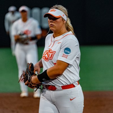 pro baller @auprosoftball 🥎 OK State Softball Alum 🤠