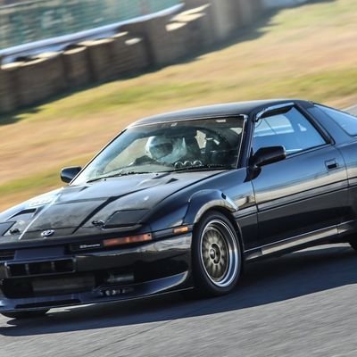 H9V1BHSyKV14019's profile picture. 自らチューンした70スープラに弄ばれてる人。
車歴：MCX10→MA70→NA6CE→JZA70→H81W→JZA70
大阪生まれ岡山育ち関東在住。獅子座虎年虎党。
（JZA70）TC2000：1’03″3　TC1000：43″2　日光：40″7　茂原：52″7