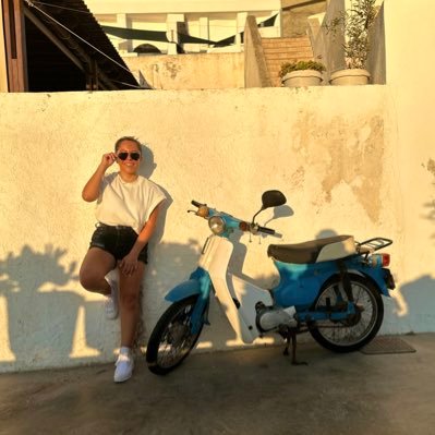 karendiaz's profile picture. Raising the bar one project at a time. Senior Product Designer @shutterstock | previously @wistia @storyblocksco @photofyapp