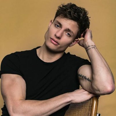 Stand Up Comedian/Actor/Person. NEW NETFLIX SPECIAL OUT NOW! Insta: MattRife. TOUR DATES👇🏼