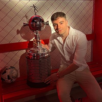 🇦🇷 𝖡𝖠 - Periodista - 𝖮𝗐𝗇𝖾𝗋 𝖫𝗈𝖼𝗎𝗋𝖺 𝖠𝗓𝗎𝗅𝗀𝗋𝖺𝗇𝖺 (60K) - Actualmente en Hablemos de SL
