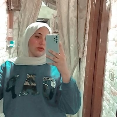 emanesam689's profile picture. 