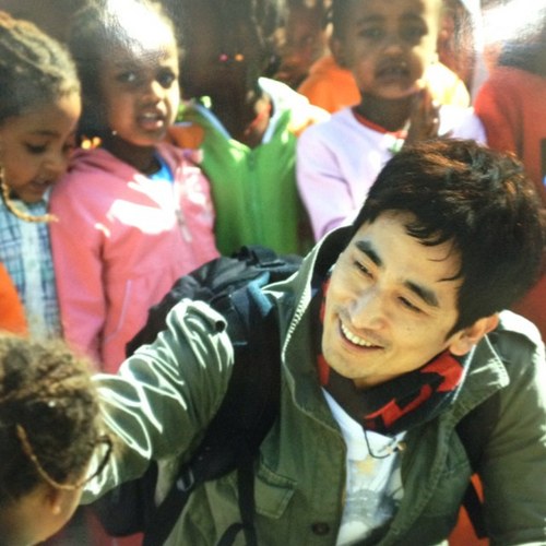 ironpalm100's profile picture. 배우 차인표입니다.