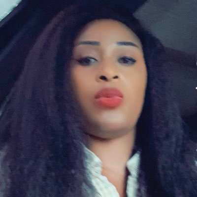 Femme entrepreneuse active dans le secteur du commerce général 🇨🇩
