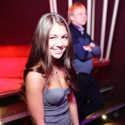 Oshiqlar ortasida issiq jinsiy aloqa onlayn