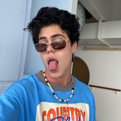 AshxrWxl's profile picture. 