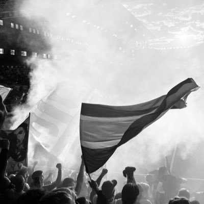 nicoude1910's profile picture. Ingen säger till oss vad vi ska, ingen har nåt o ta!