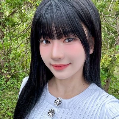 i6stayc's profile picture. isa's girl 🫀