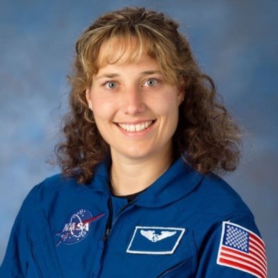 私は今、ISS に乗って宇宙にいますが、ガーデニングが大好きで、とてもリラックスできてやりがいを感じています。ガーデニングは私が興味を持っていることであり、探求するのが楽しみです。