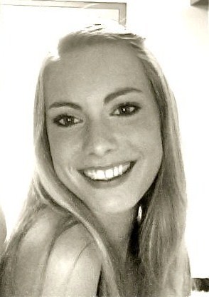 Fardoou's profile picture. Afgestudeerd HBO / Geinteresseerd in Duurzaamheid / Lid Jongerpanel Duurzaam Fryslân / Gek op reizen / Werkzaam bij de ING