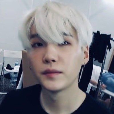 luci, she, brazilian | PT / EN | bts fanfic reading/writing archive 🐱🐰 | sureaintmebabe on ao3 | too old for pack mentality | 🔞