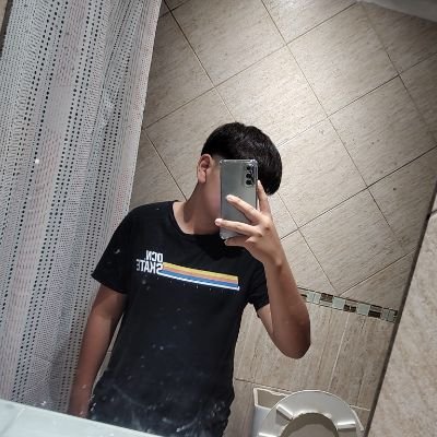 lucianoo_gzz's profile picture. 
