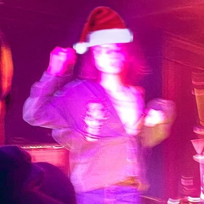 dumilye's profile picture. drained