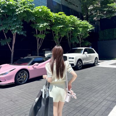 LinYijun_____41's profile picture. Be yourself, because no one knows you better than you.