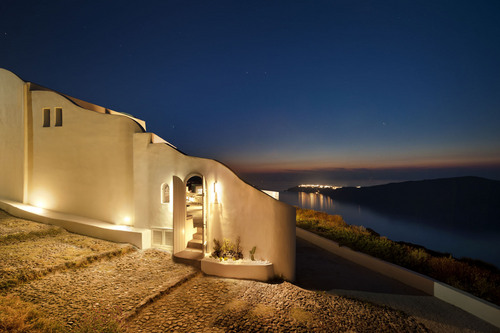 AvatonSantorini's profile picture. Tucked away on the edge of the cliffs of Imerovigli, this luxury boutique hotel enchants its guests with a privileged caldera and sunset sea view.