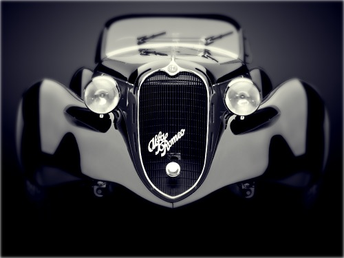 Thematic account about Alfa Romeo for the design class I attend at Bocconi University.