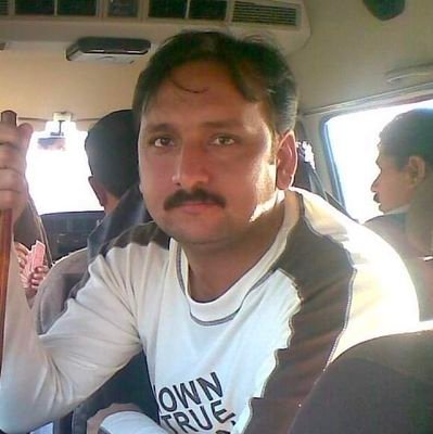 Kashif74232582's profile picture. Slef😘