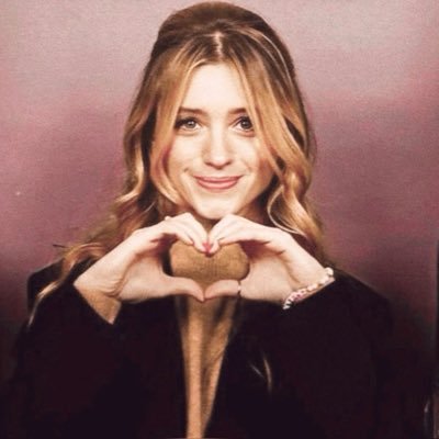natttydyer's profile picture. i love my bf + girl mommy 🍊 | 19 | natalia dyer is hot ;)