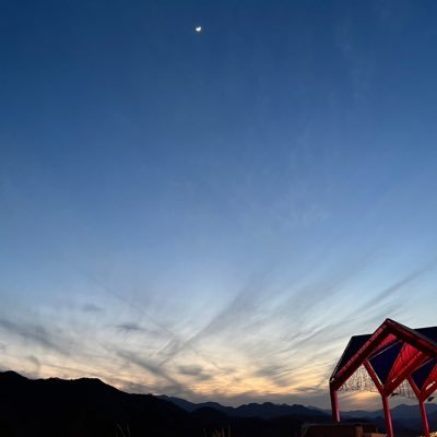 mkbmkr's profile picture. 