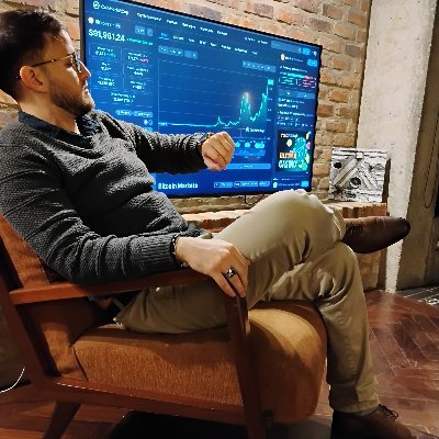 Consultor en tecnología, criptofacilitador y especialista en remesas.
Ayudo a personas a usar el mundo cripto sin miedo.
🧠Capacitación🌎Soluciones🚀Vida tech.