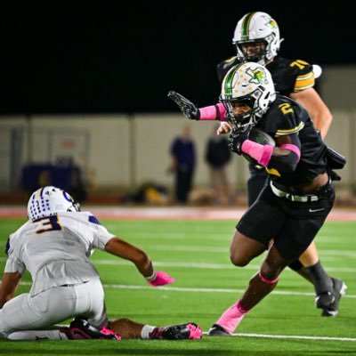 Benbrook highschool ‘27 | RB | 5’10 180 | 4.6 40 | 3.8 gpa ( 682 415-9278 ) https://t.co/FDsTaqRENo