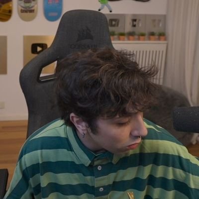 jojoaco_'s profile picture. He/him | 16 | 🏳️‍🌈 | 🏳️‍⚧️