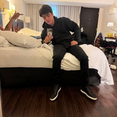 JesusPSss's profile picture. Buena vida mala fama.