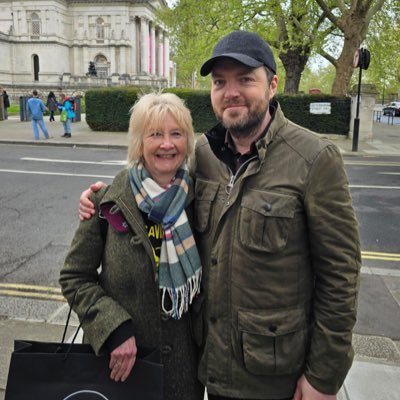 Huge fan of Tom Burke, Cormoran Strike, lover of land rovers, St Mawes and follower of @CormStrikefan - my hero 🤩 Oh also love Harry Potter and Lego 😂