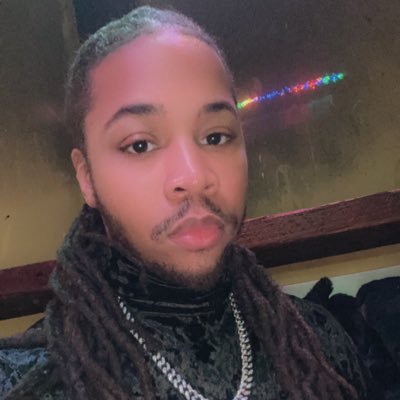 🤴🏽Ivy League Senior Admin 🦉SCSU Communication Grad 👨🏽🎨Fully Committed 👬🏽 @DHudson1988 Catering Business Instagram: @DnJ_Eats 👨🏽🍳