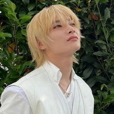 「 -스트레이 키즈- 」 — Fan account!
ㅤㅤ ㅤ✦ @Stray_Kids ᨓ 미 ҂ ⾕ : ५.
ㅤㅤ 《SKZ》《OT8》