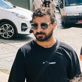 Engenheiro de Computação/Dados, Cheerleader nas horas vagas, e sabe-se lá mais o que | 26y
